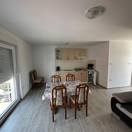 Apartmani Tamaris Murter Bagian luar foto