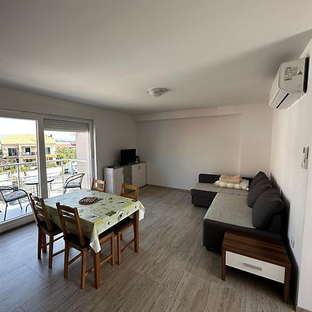 Apartmani Tamaris Murter Bagian luar foto