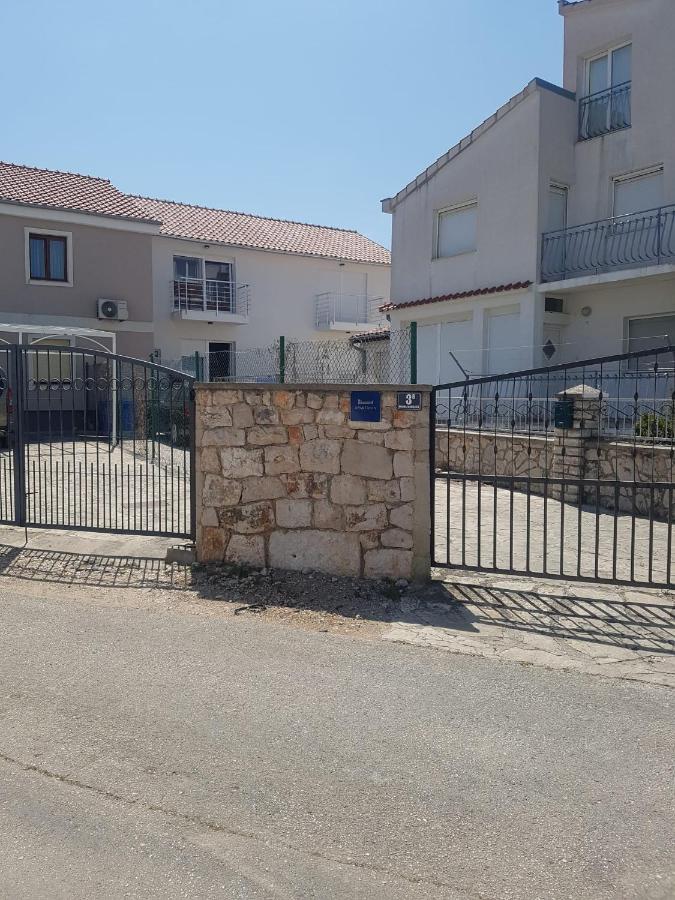 Apartmani Tamaris Murter Bagian luar foto